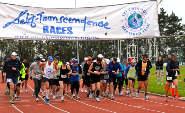 01 Oct 2011 Sri Chinmoy 6-12-24 Hour Track Races & 12-Hour Teams Relay - Auckland
