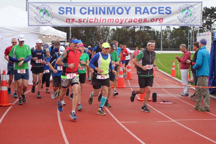 Sri Chinmoy 6-12-2-4 Hour Track Races ... AUT Millennium Stadium, Auckland NZL